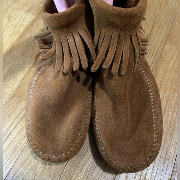 Minnetonka footwear shoes - Picture 4 of 4